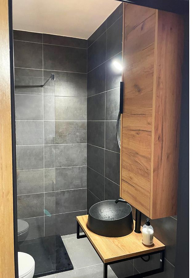 Apartament Bambu Przy Plazy ตอร์เรเวียคา ภายนอก รูปภาพ